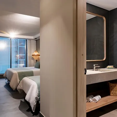 Oz Collection Hotel