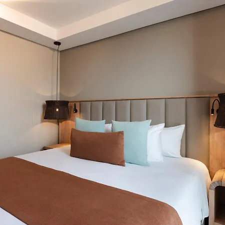 Oz Collection Hotel 4*