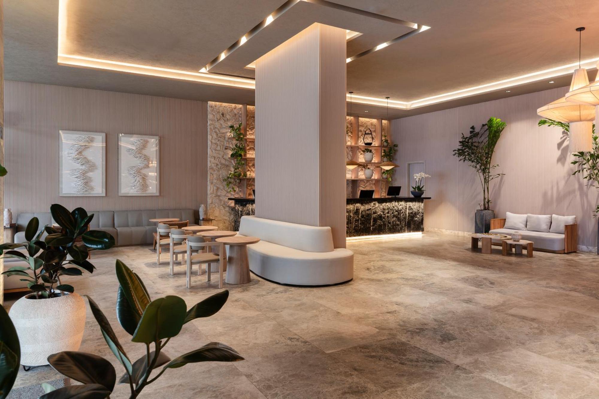 Hotel Oz Collection 4*