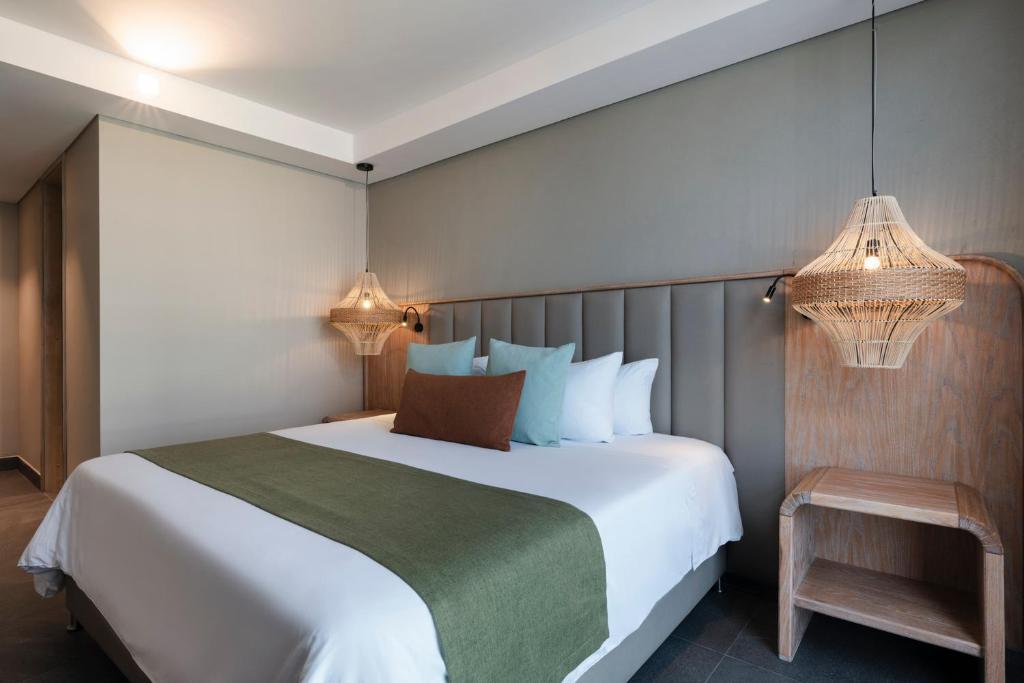 Hotel Oz Collection 4*